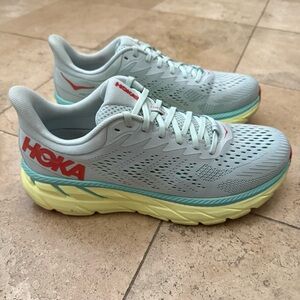 Hoka Clifton 7 Running Shoes Womens Size 11B Morning Mist/Coral